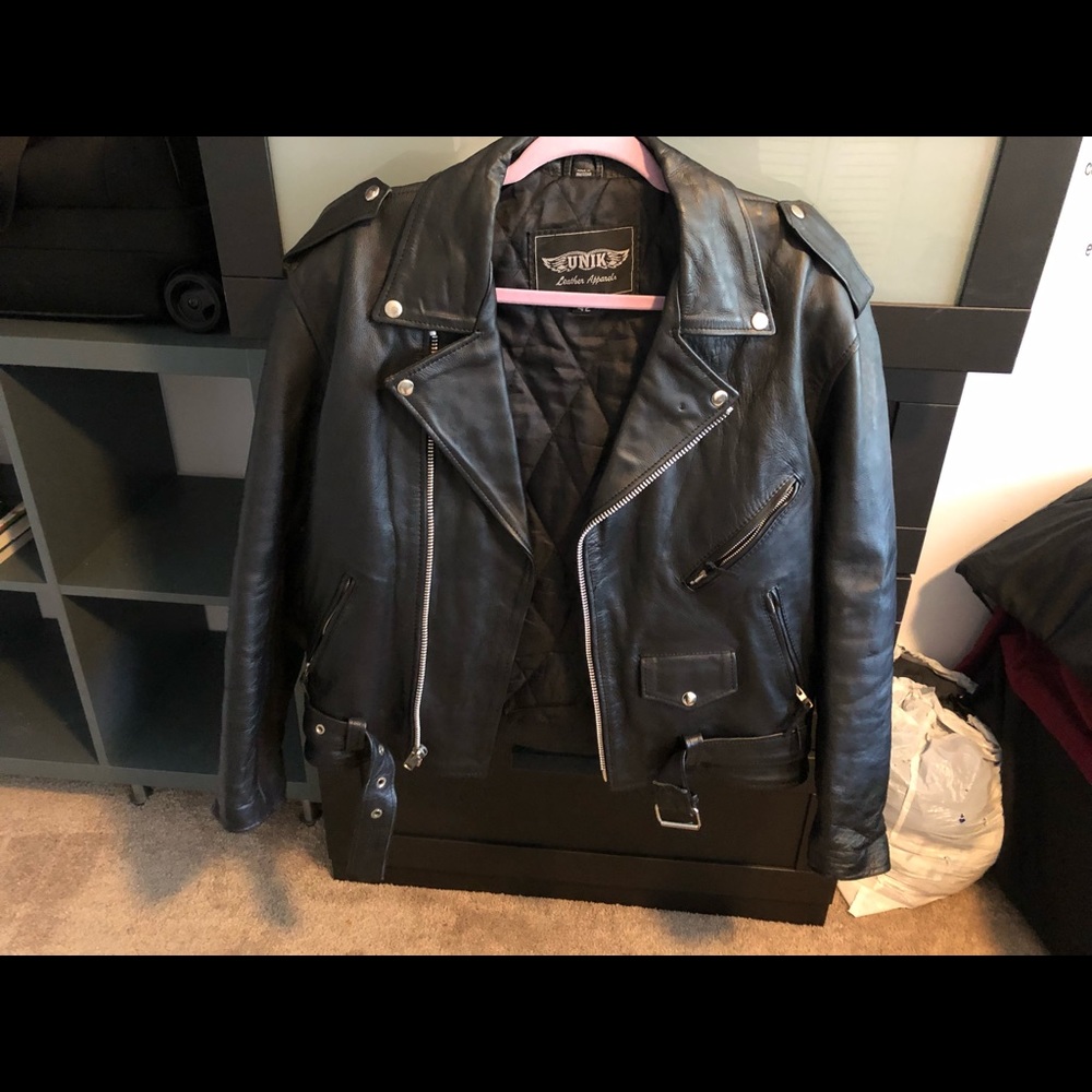 Leather jacket (42 men’s)